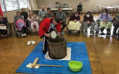 新年会　餅つき